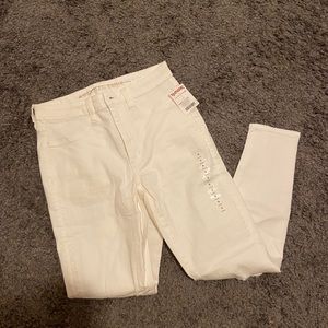 NWT AE WHITE JEANS